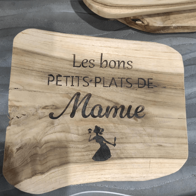 Sous plat ou plaque décorative bois brûlé Les bons petits plats de Mamie