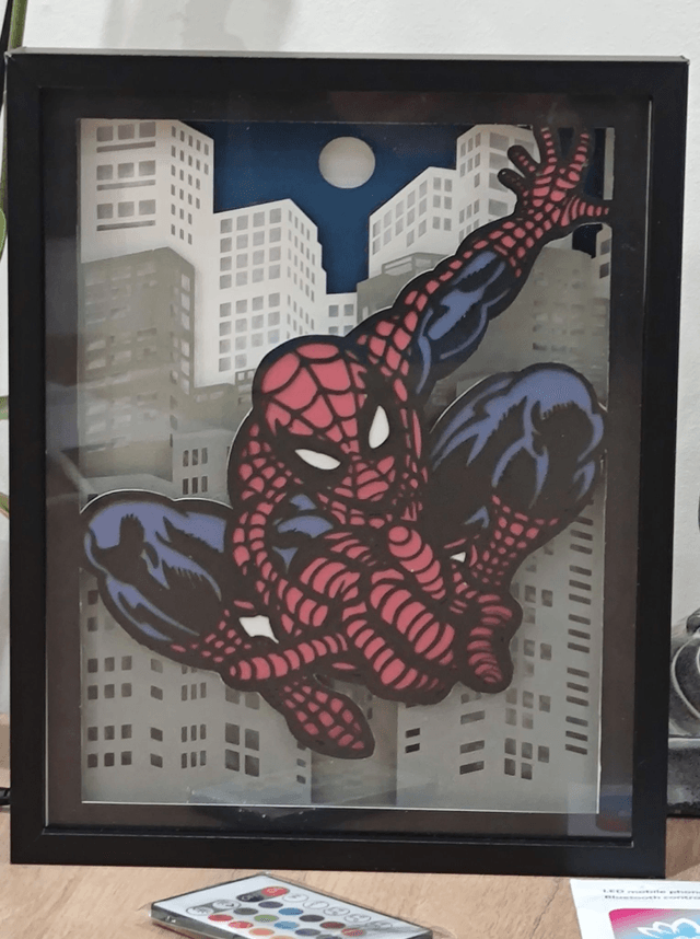 Lightbox inspirée de Spiderman multicouches (Pièce rare, Modèle unique !)